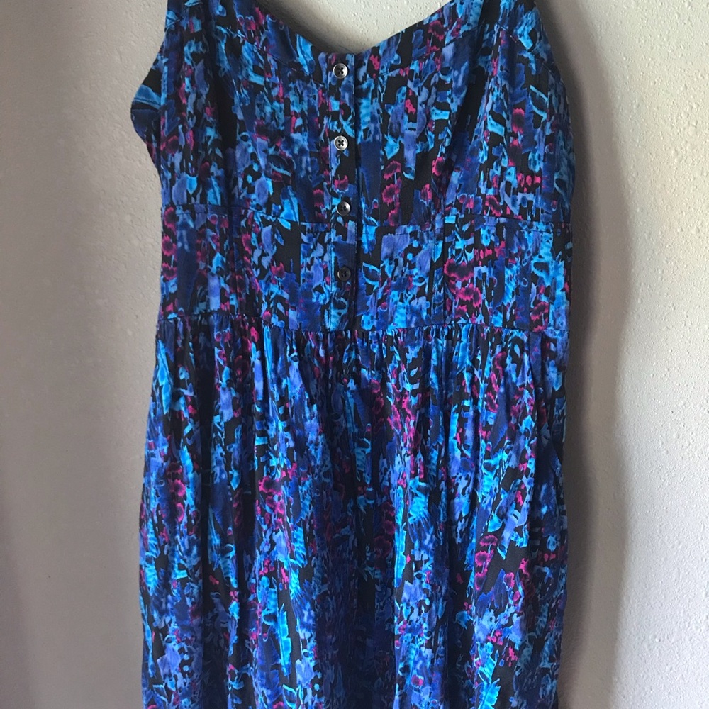 Express causal Dress Medium